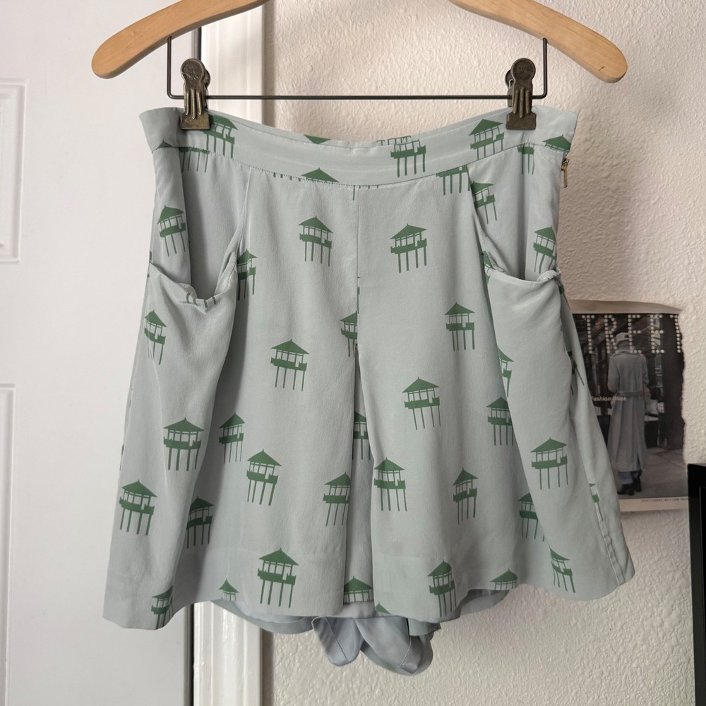 CHARLOTTE BY CHARLOTTE TAYLOR dusty grey blue green silk printed high rise short